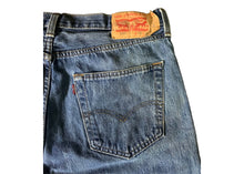 Load image into Gallery viewer, Levi's 501 Button Fly Medium Wash Jeans
