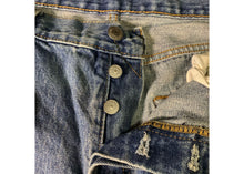 Load image into Gallery viewer, Levi's 501 Button Fly Medium Wash Jeans