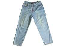 Load image into Gallery viewer, Tommy Hilfiger Medium Light Wash Jeans